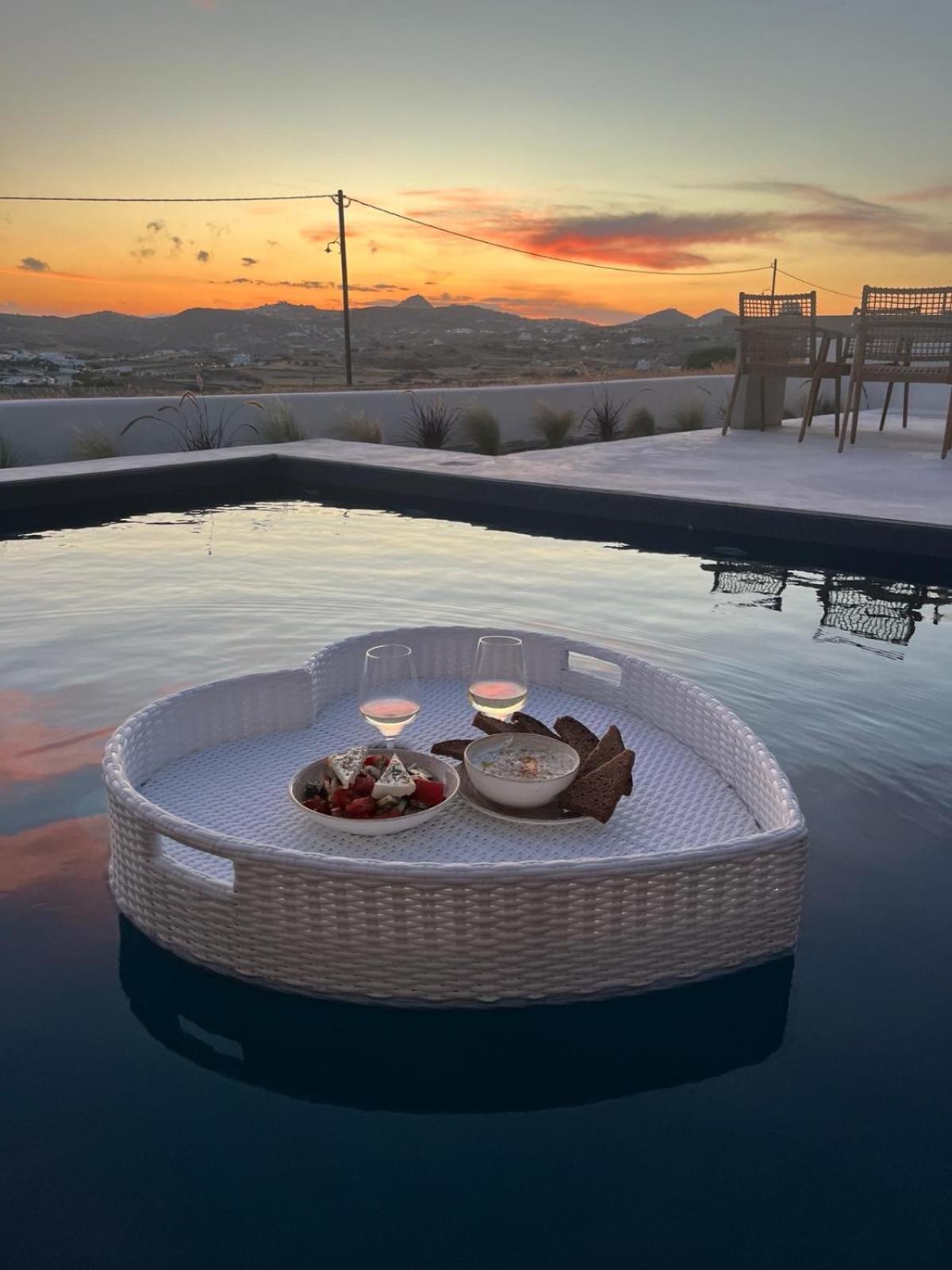 Adriana Luxury Villas Адамас Екстер'єр фото
